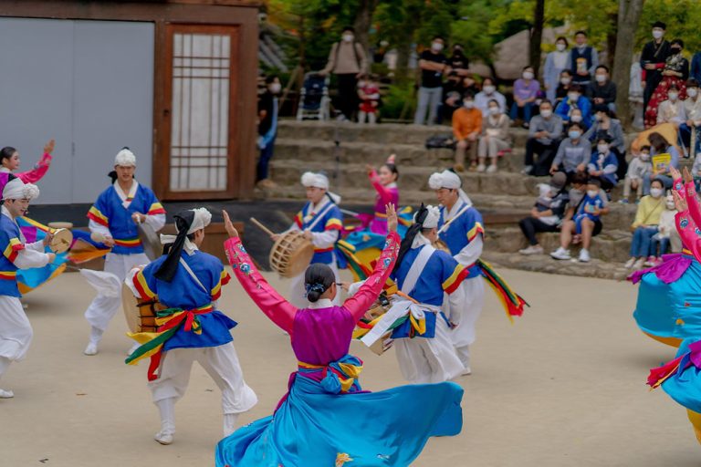 Riding the Hallyu Wave to South Korea