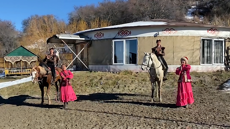 Kara Zhorga - A lively national folk dance