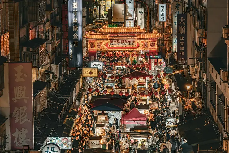 Photo source: https://www.travelandleisureasia.com/th/destinations/asia/beautiful-places-to-visit-in-taiwan-temples-trails-towers/