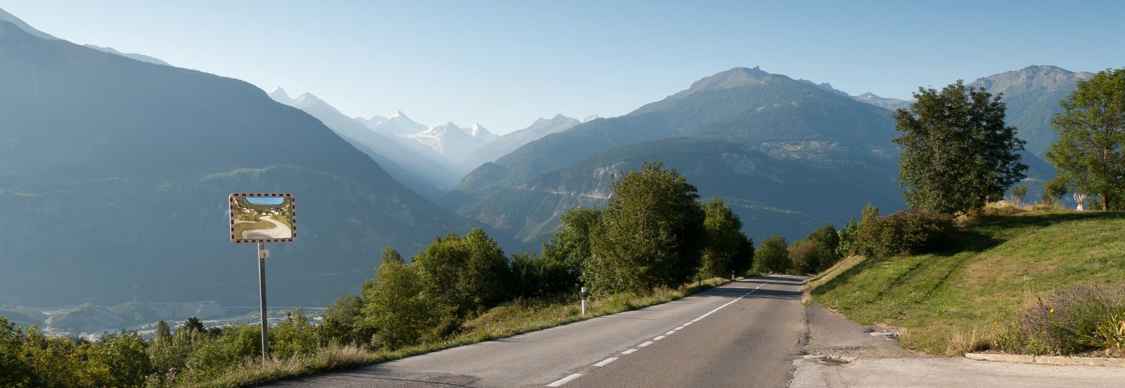 Switzerland on Wheels: How to Plan the Perfect Self-Drive Scenic Route